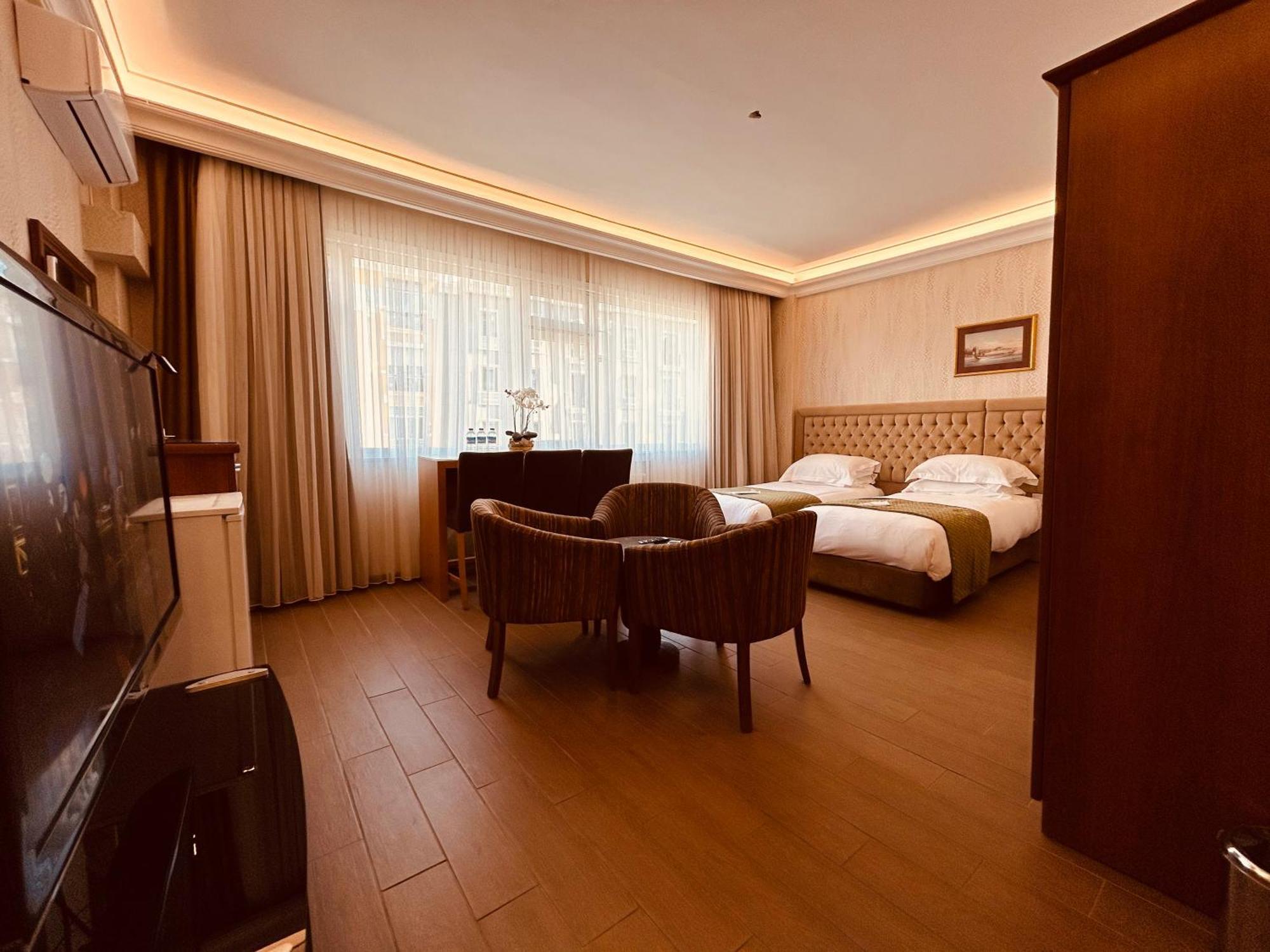 Lily Rooms Istanbul Exteriör bild